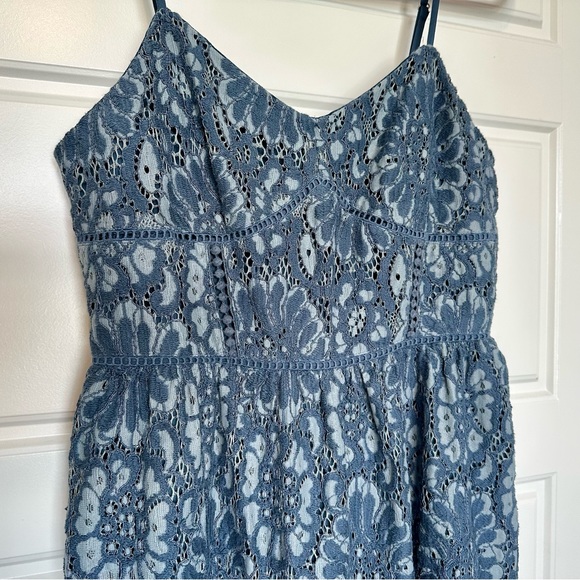 Ann Taylor LOFT Blue Floral Lace Spaghetti Strap Dress Women’s Size 2 - Picture 8 of 16
